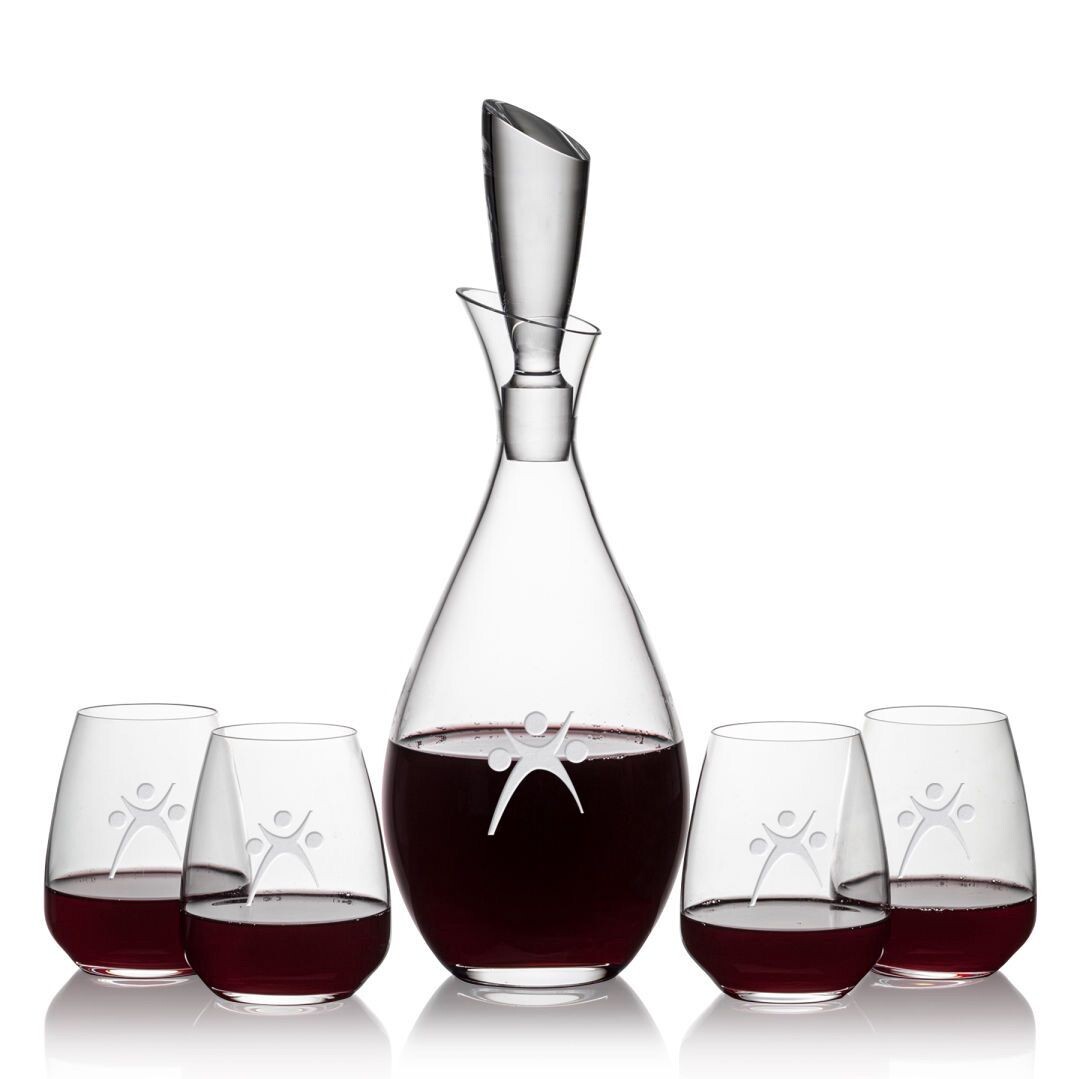 decanter and 4 glasses