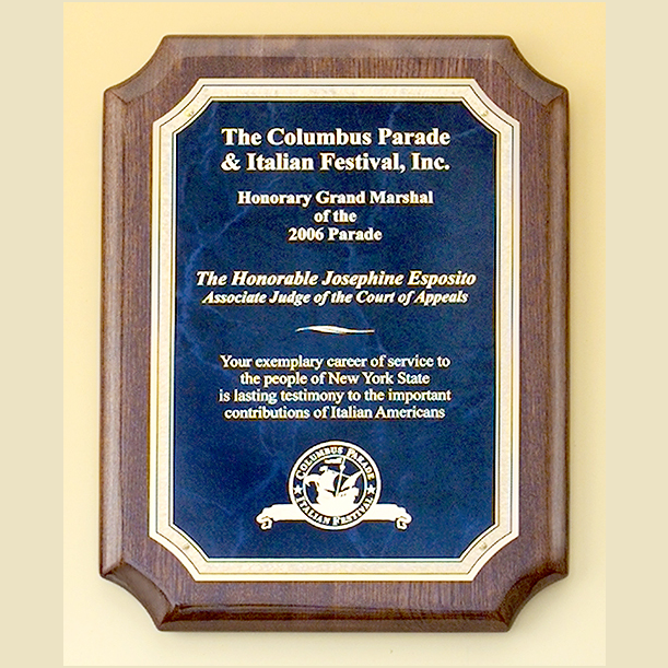 An alternate image of rosewood piano finish plaque - blue marbleized plate 7 x 9 finish with standard engraving